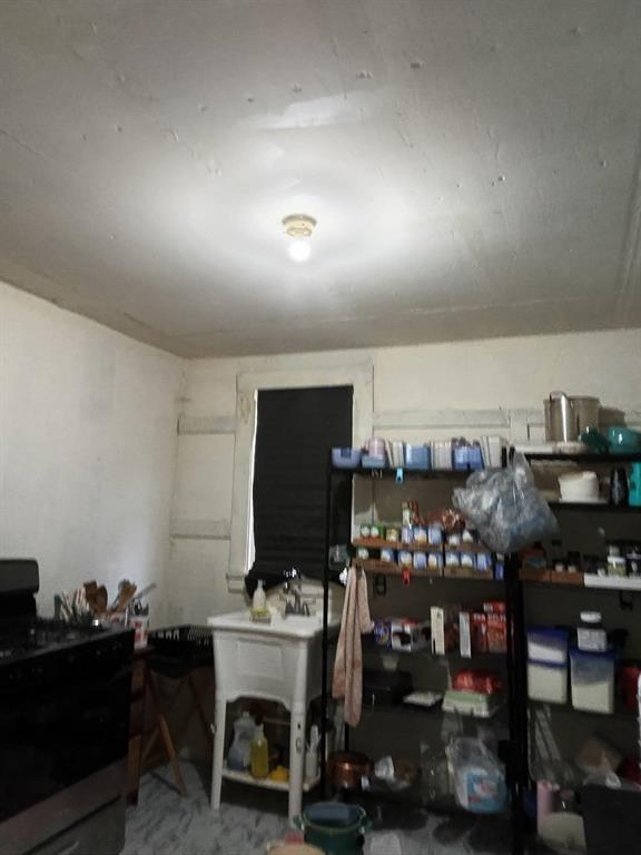 1609 Avenue B Property Photo 6
