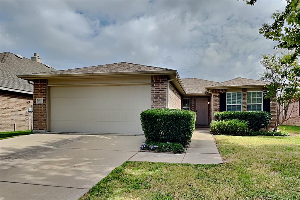 5620 Talons Crest Circle Property Photo 1