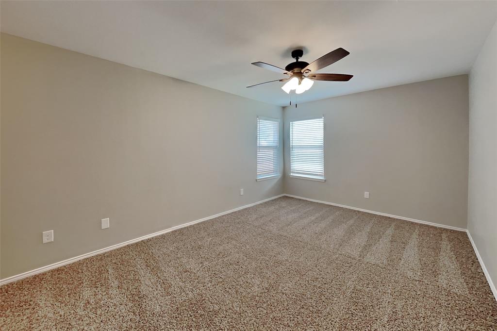 5620 Talons Crest Circle Property Photo 8