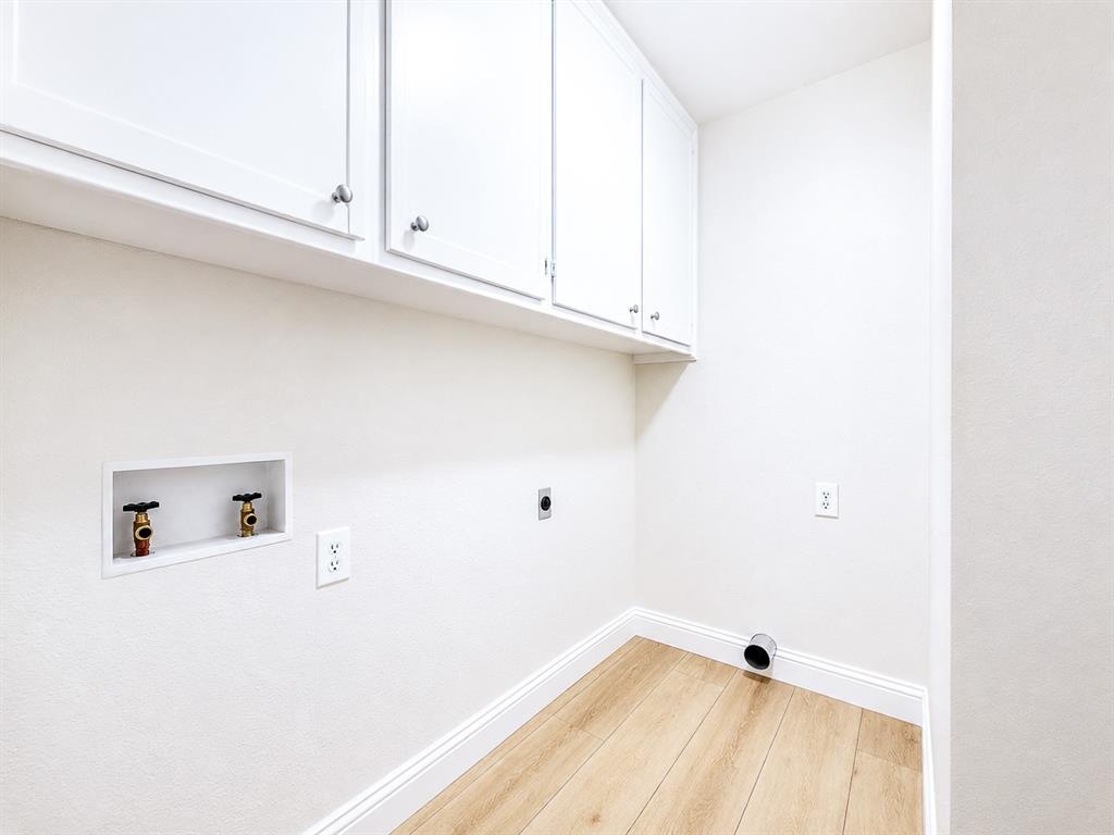 209 W Southern Avenue Property Photo 16