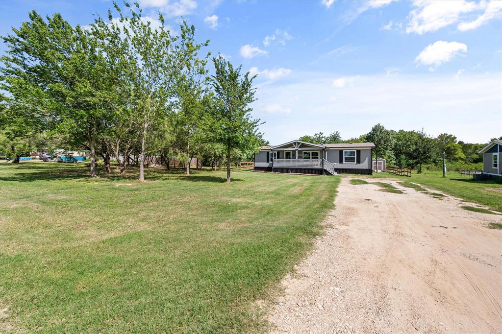 212 Se County Road 3048a Property Photo 25