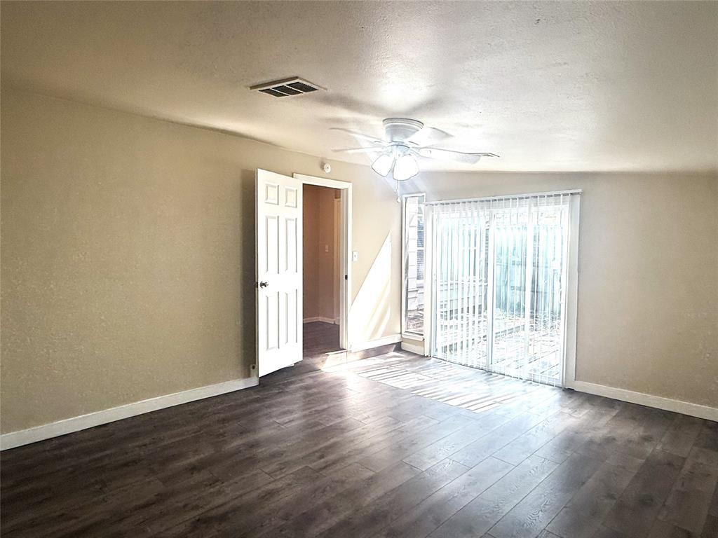 4718 Normandy Road Property Photo 6