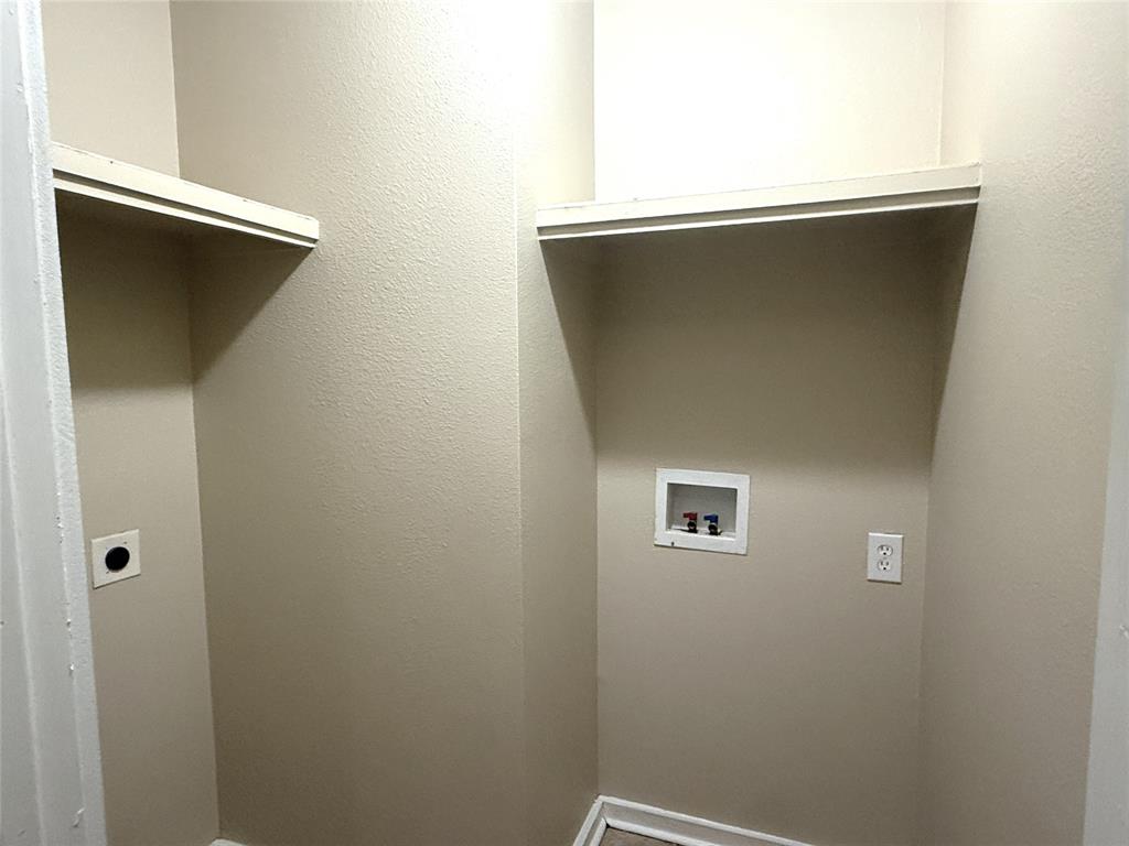 4718 Normandy Road Property Photo 12