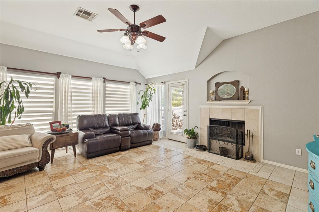 10316 Nantucket Drive Property Photo 6