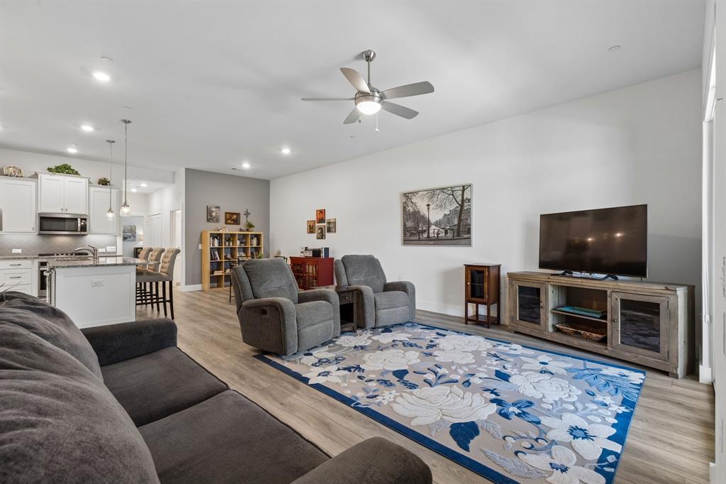 3931 Marigold Lane Property Photo 6