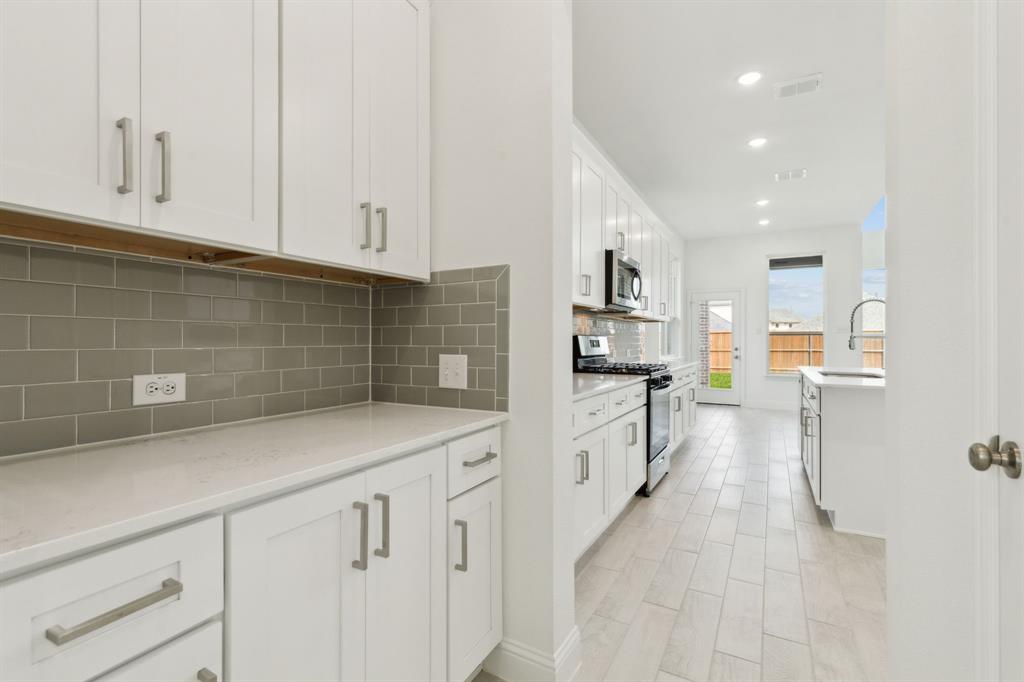 1205 Caprese Drive Property Photo 7