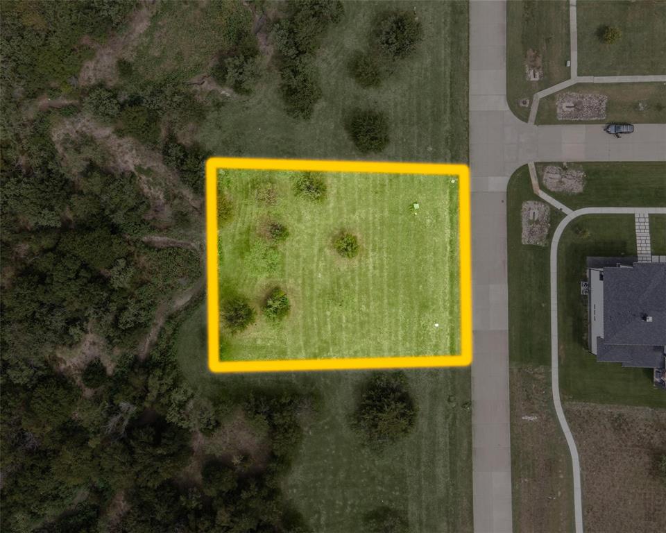 2243 Alyssum Property Photo 10