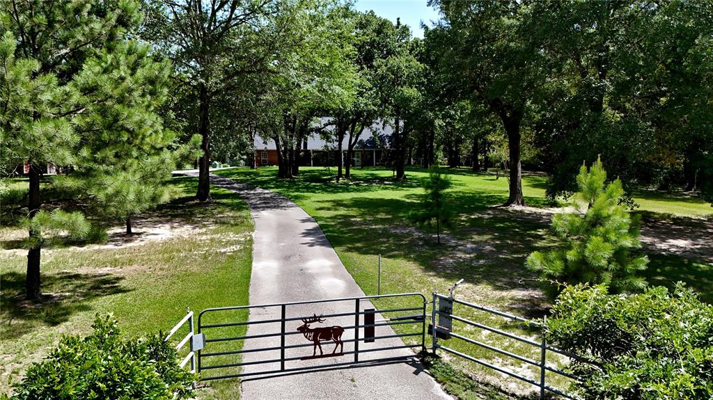 5611 Fm 2494 Property Photo 3