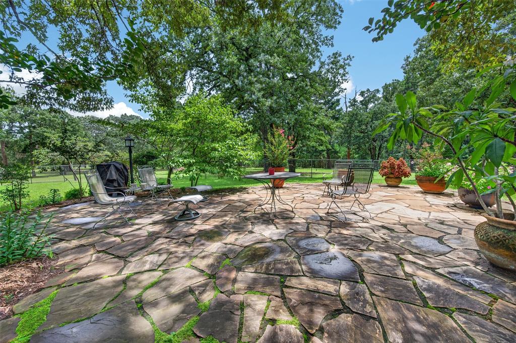 5611 Fm 2494 Property Photo 27