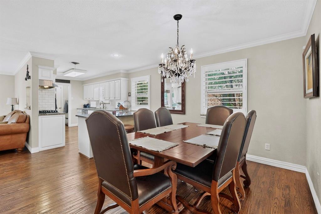 8420 Sweetwater Drive Property Photo 4