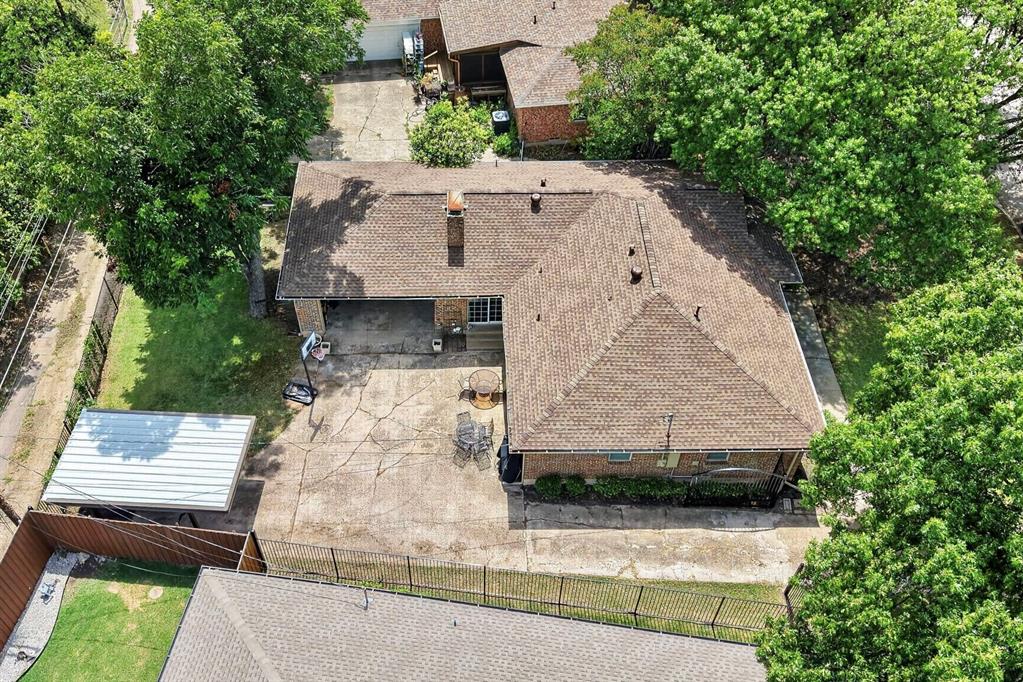 8420 Sweetwater Drive Property Photo 9