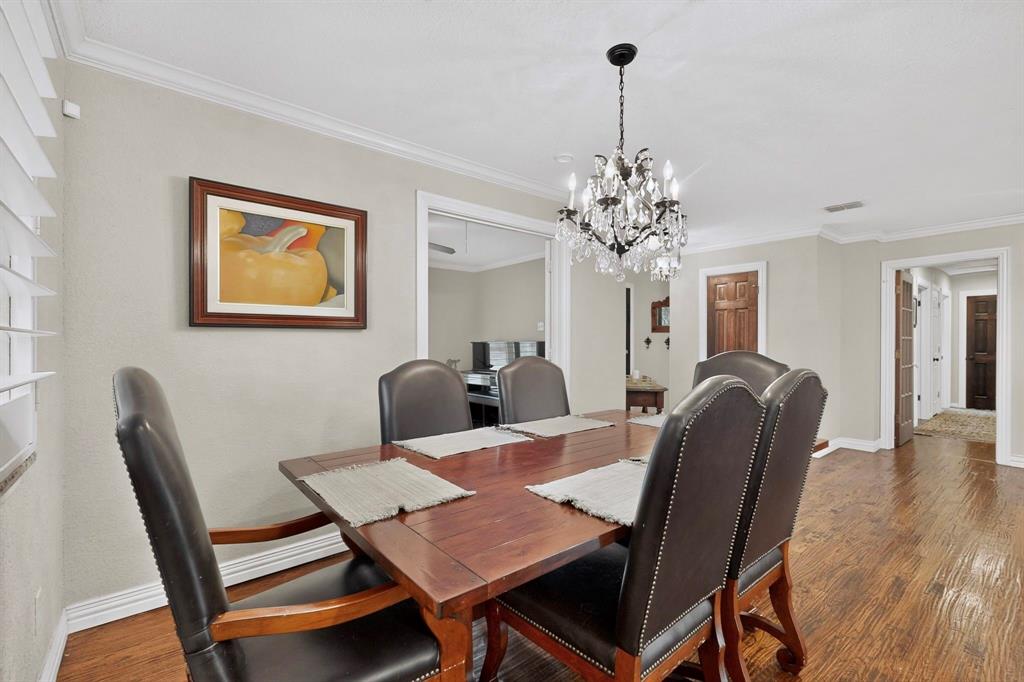 8420 Sweetwater Drive Property Photo 12