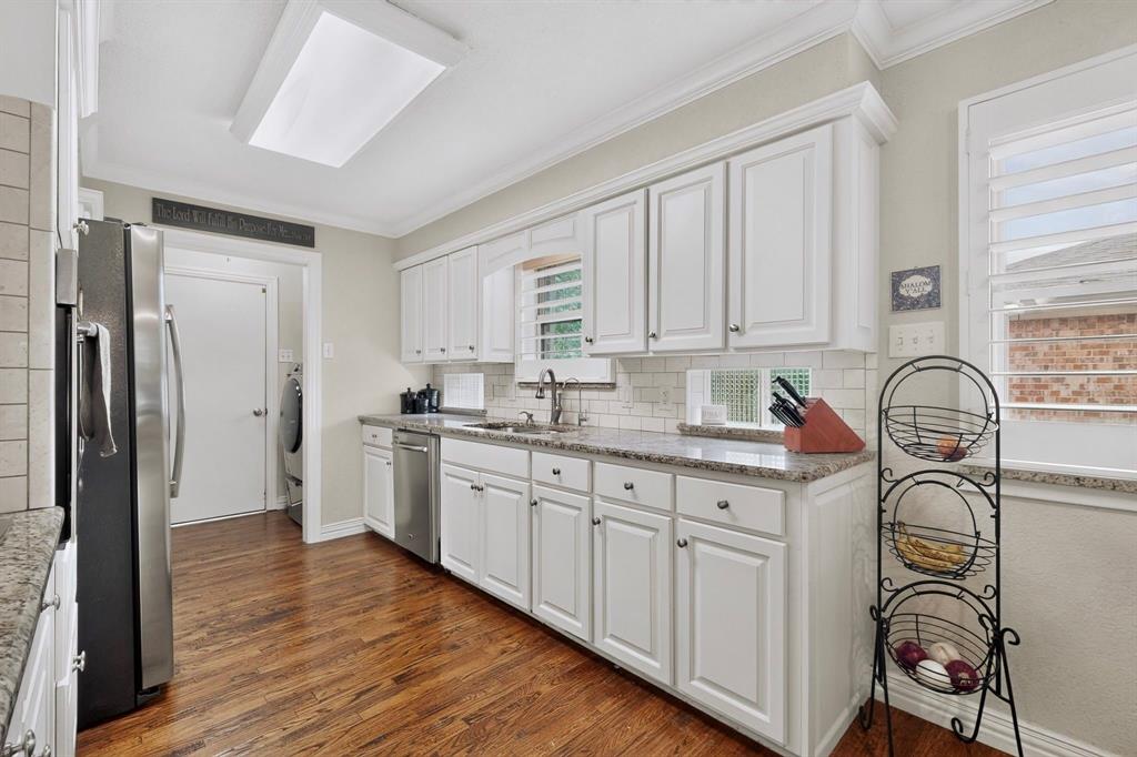 8420 Sweetwater Drive Property Photo 16