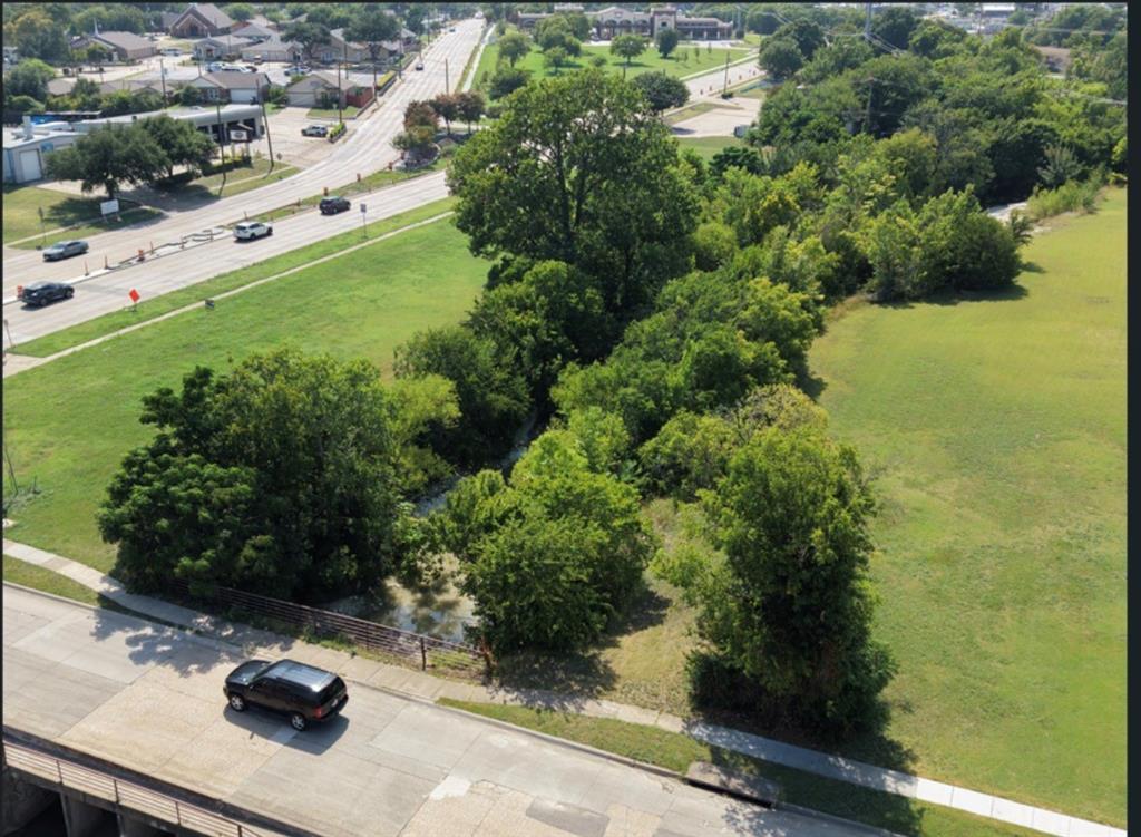 635 E Avenue B Property Photo 5