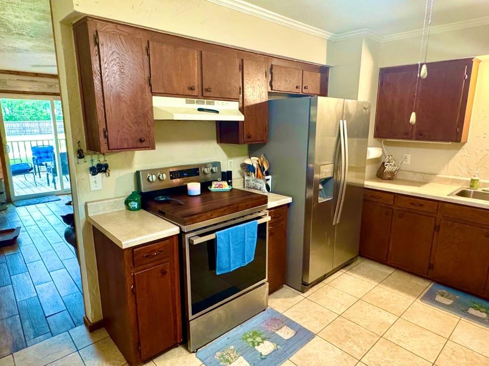 404 Neathery Street Property Photo 19