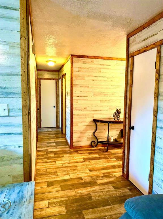404 Neathery Street Property Photo 23