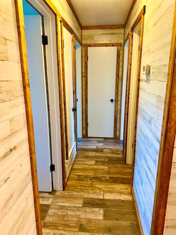 404 Neathery Street Property Photo 24