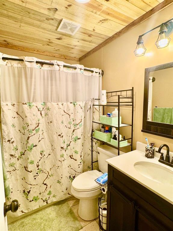 404 Neathery Street Property Photo 26