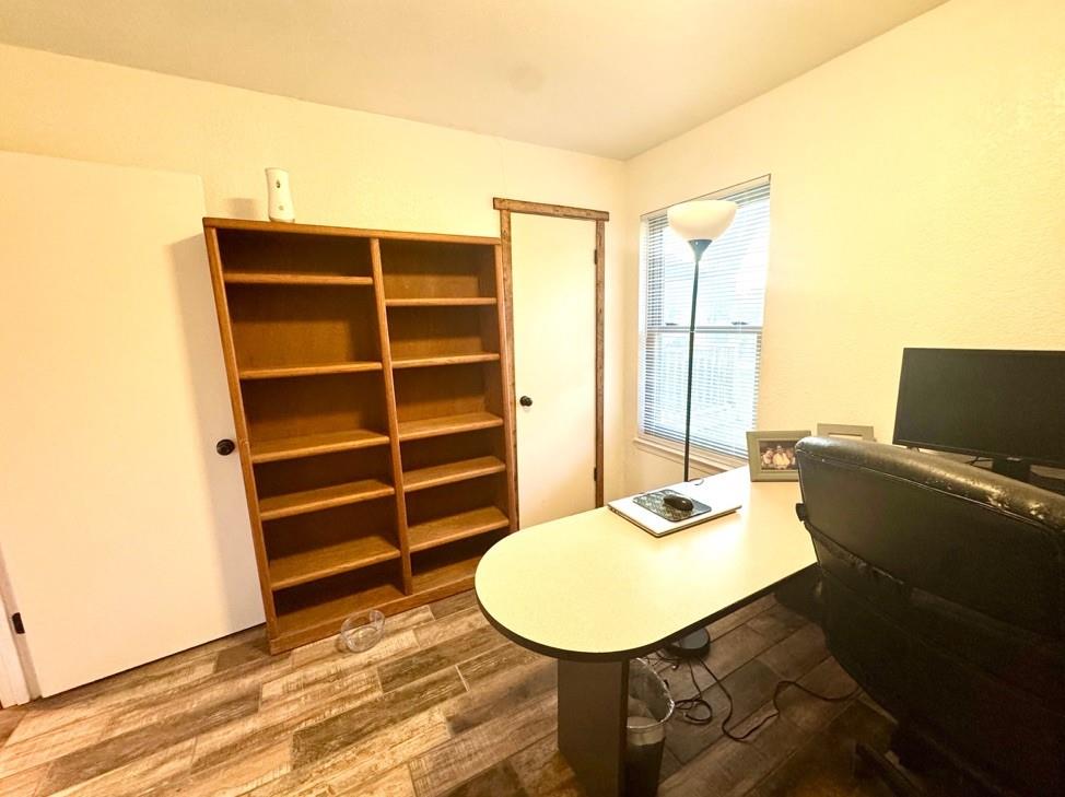 404 Neathery Street Property Photo 27