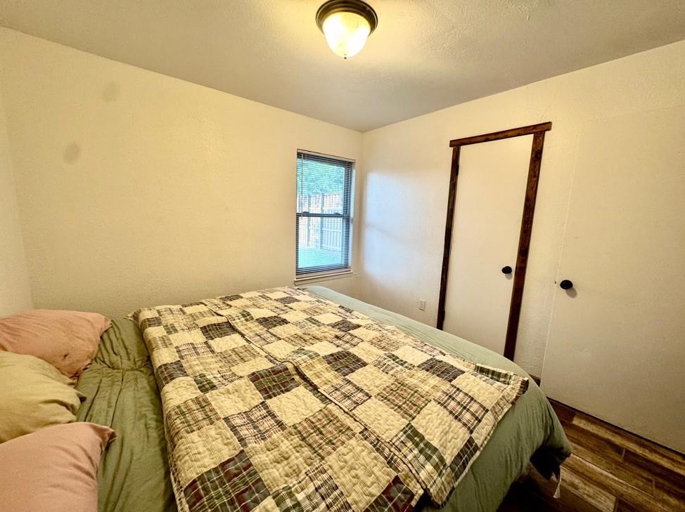 404 Neathery Street Property Photo 33