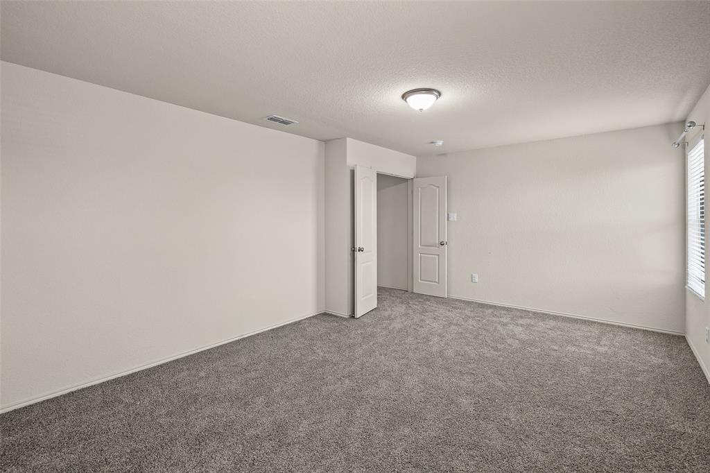 2917 Whitetail Chase Drive Property Photo 19