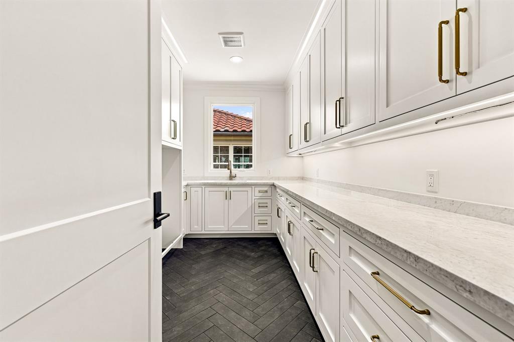 4225 Amherst Avenue Property Photo 34