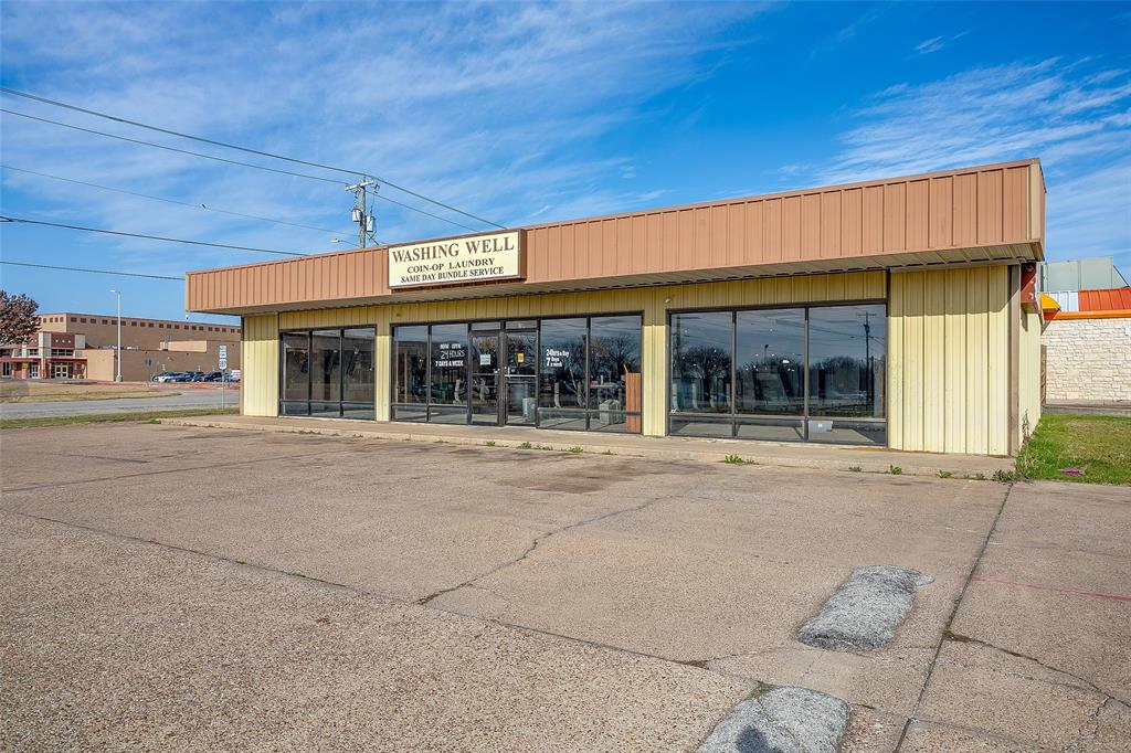 1217 Fm 157 Property Photo 2
