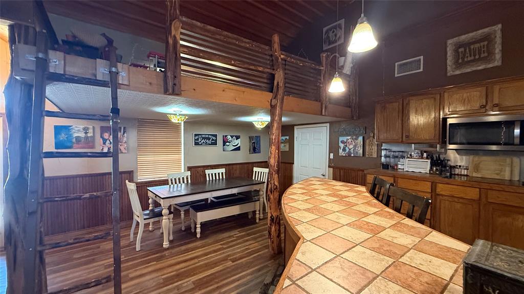 1302 20th Street Property Photo 22