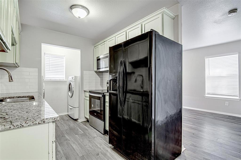 2902 Van Horn Avenue 100 Property Photo 6