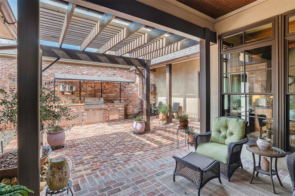 112 Vieux Carre Property Photo 32