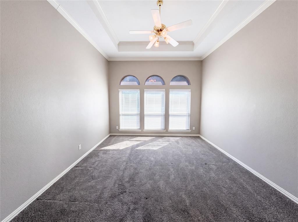 2404 Royal Birkdale Drive Property Photo 12