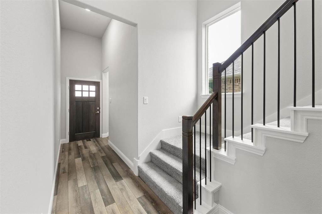 1636 Edgeway Drive Property Photo 15