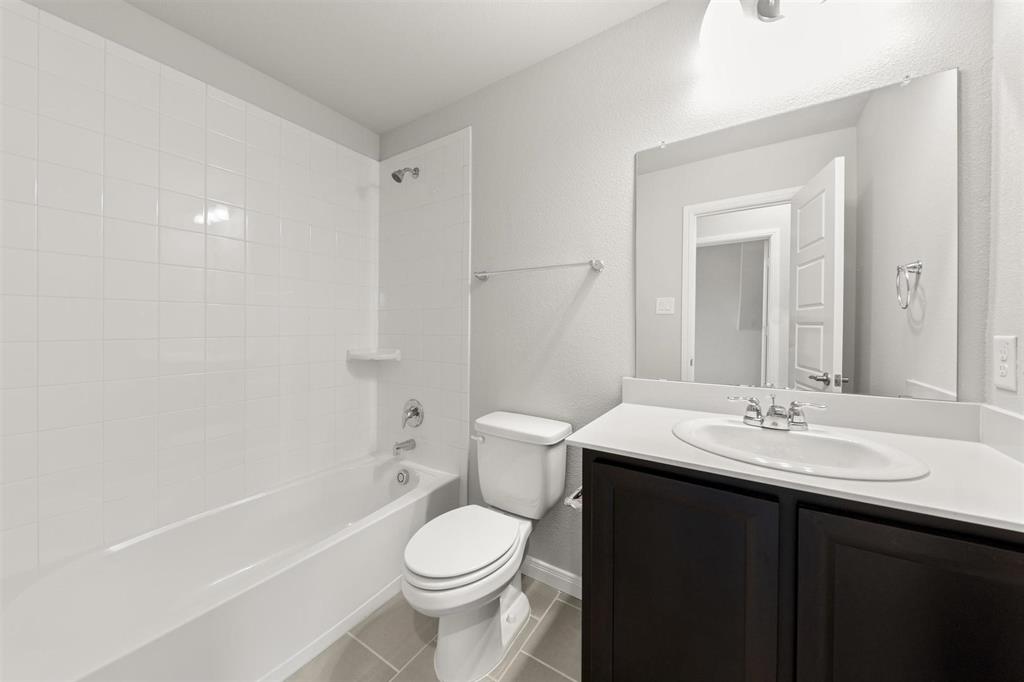 1636 Edgeway Drive Property Photo 19