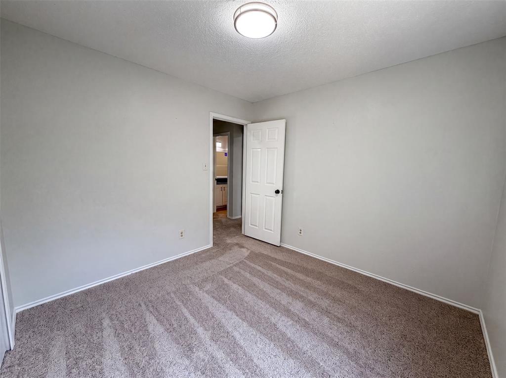 4300 Windwillow Court Property Photo 17