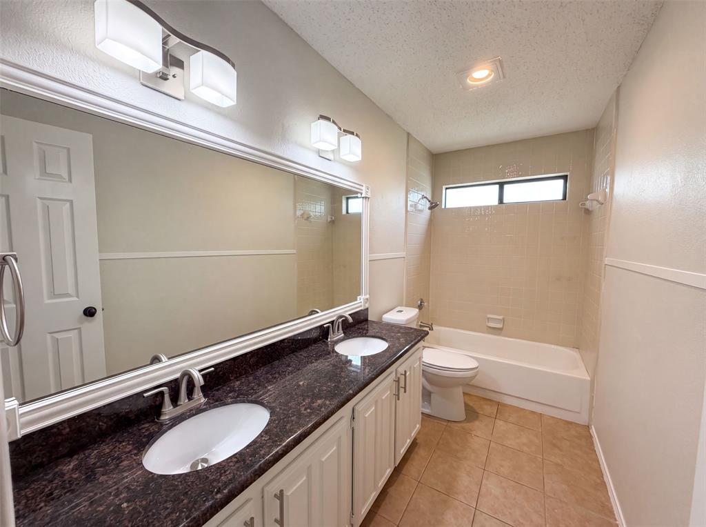 4300 Windwillow Court Property Photo 21