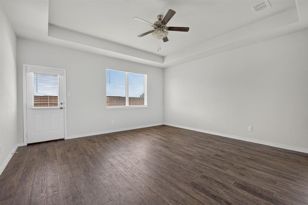 123 Honey Bee Drive Property Photo 14