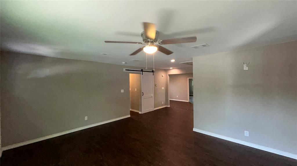 2816 Gordon Avenue Property Photo 3