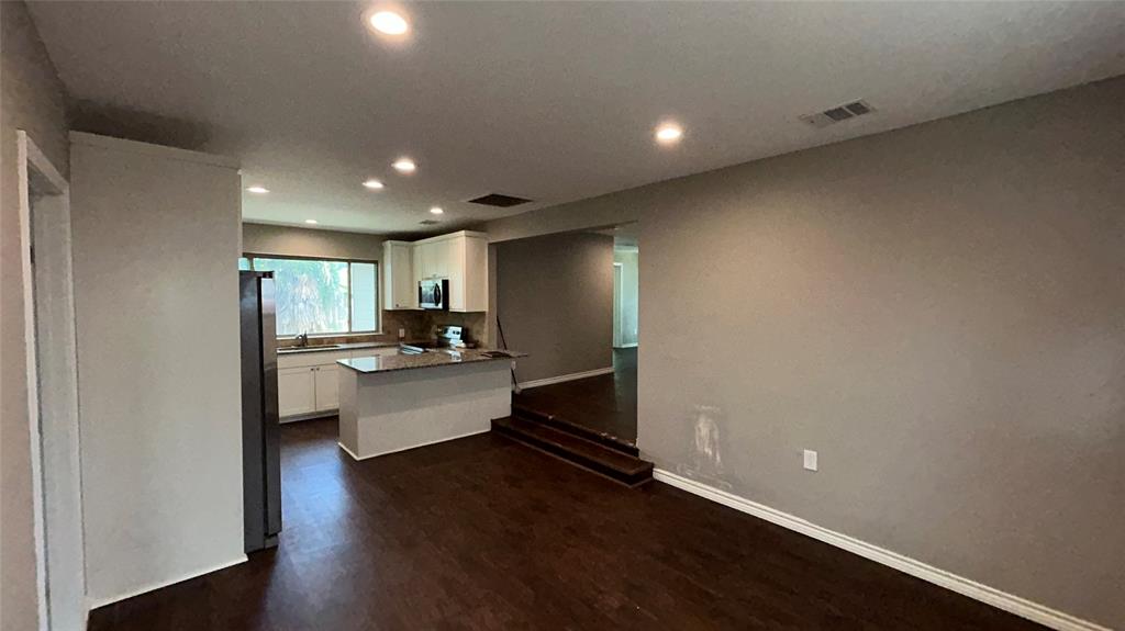 2816 Gordon Avenue Property Photo 5