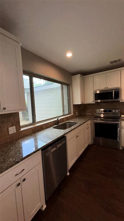 2816 Gordon Avenue Property Photo 8