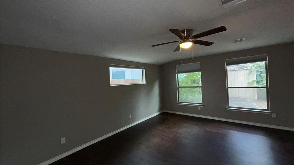 2816 Gordon Avenue Property Photo 17