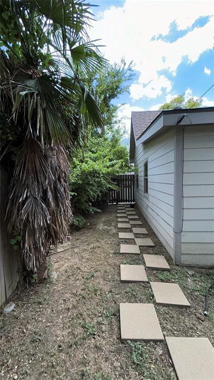 2816 Gordon Avenue Property Photo 23