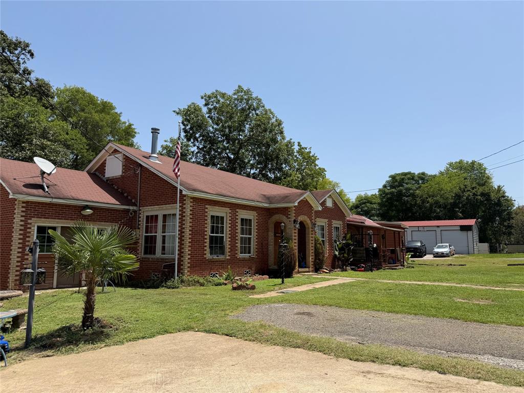 140 S Main Street Property Photo 2