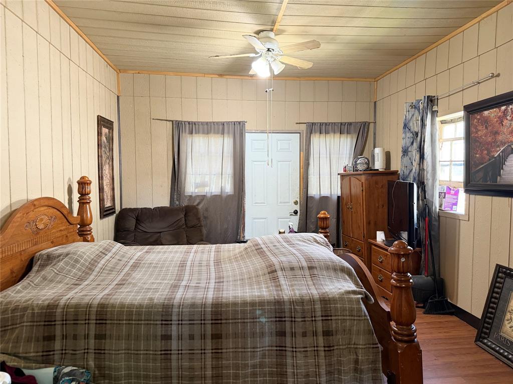 140 S Main Street Property Photo 14