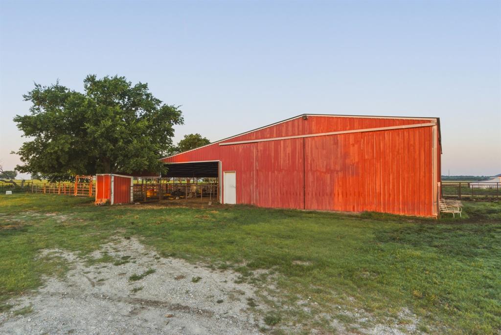 4557 County Road 331 Property Photo 9