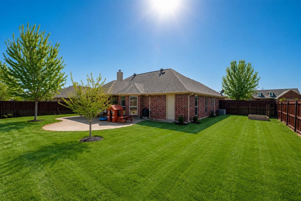 750 Stefhanie Drive Property Photo 4