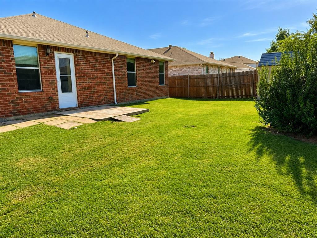1600 Fieldstone Drive Property Photo 2