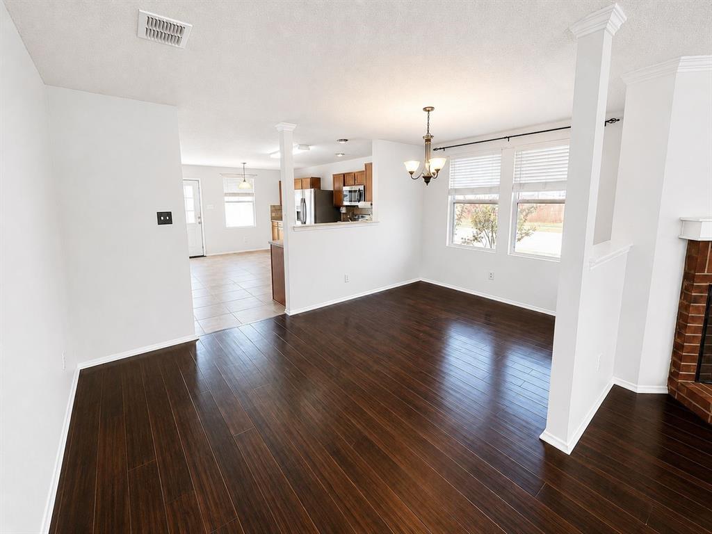 1600 Fieldstone Drive Property Photo 4