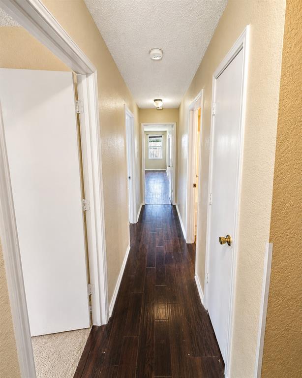 1600 Fieldstone Drive Property Photo 7