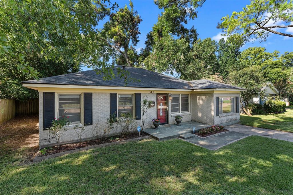 169 Bruce Avenue Property Photo 5