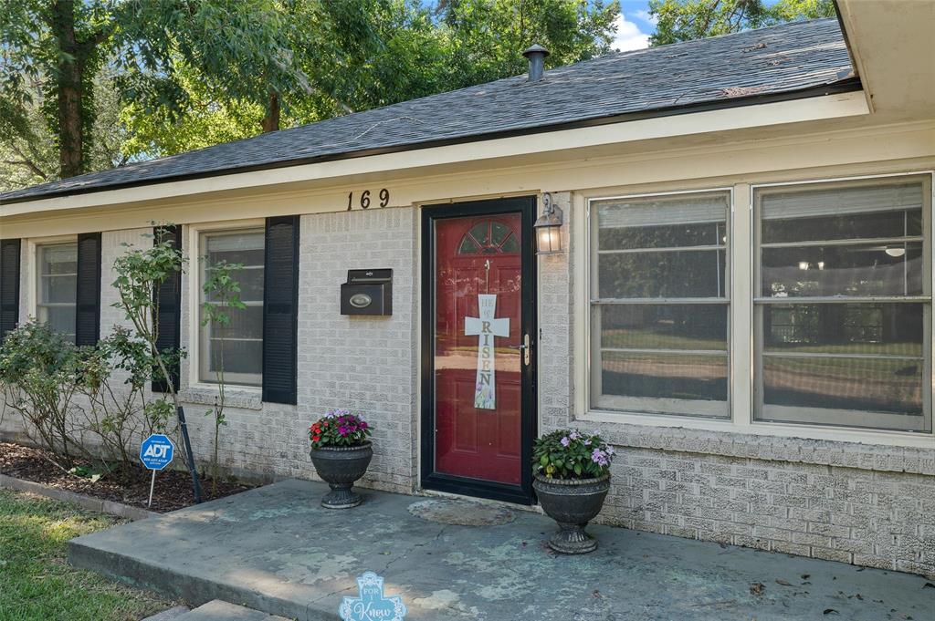 169 Bruce Avenue Property Photo 6